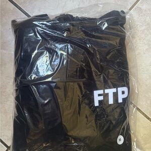 FTP HOODIE FLOCKED LOGO size M